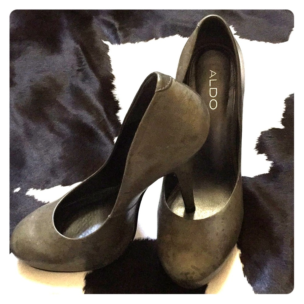 Aldo olive green distressed heels EU sz 39